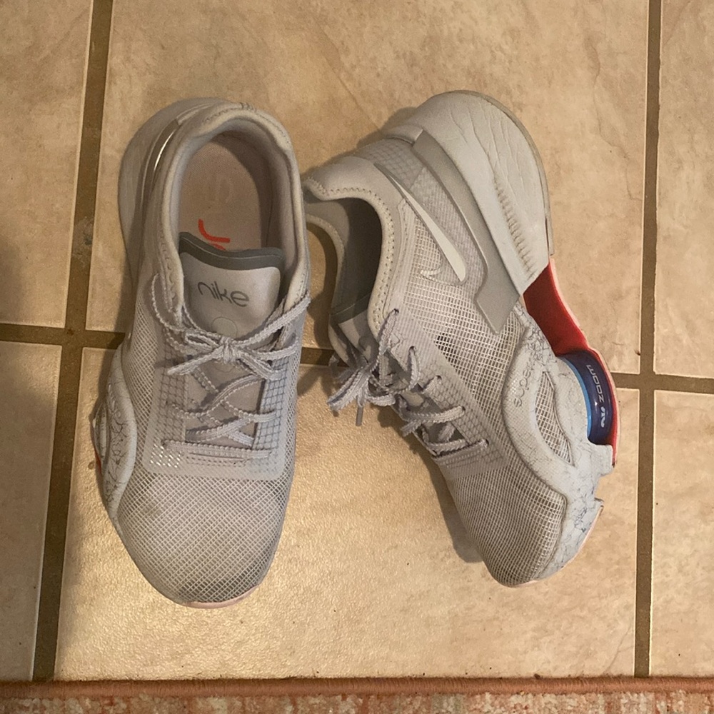 Ladies NIKE Air Zoom SuperRep 3